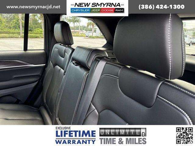 new 2025 Jeep Grand Cherokee car, priced at $42,909