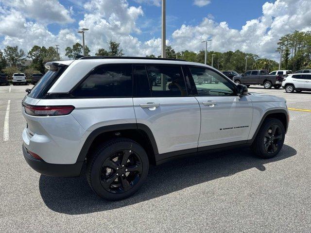 new 2025 Jeep Grand Cherokee car, priced at $47,698