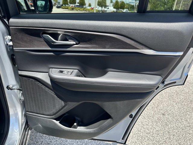 new 2025 Jeep Grand Cherokee car, priced at $47,698