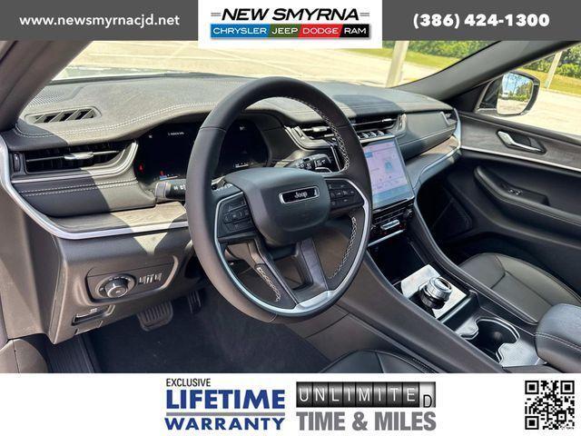 new 2025 Jeep Grand Cherokee car, priced at $43,534
