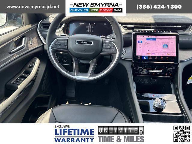 new 2025 Jeep Grand Cherokee car, priced at $43,534