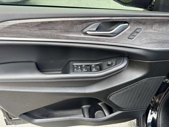 new 2025 Jeep Grand Cherokee L car, priced at $48,174