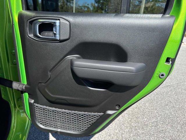 new 2025 Jeep Wrangler car