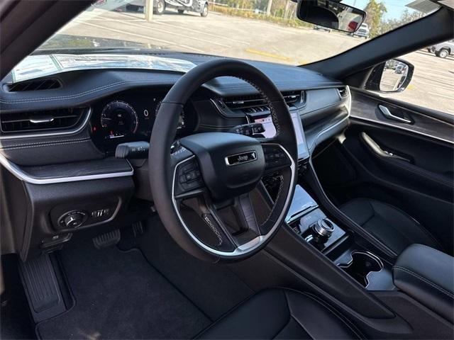 new 2025 Jeep Grand Cherokee car, priced at $47,010