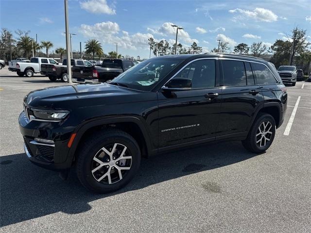 new 2025 Jeep Grand Cherokee car, priced at $47,010