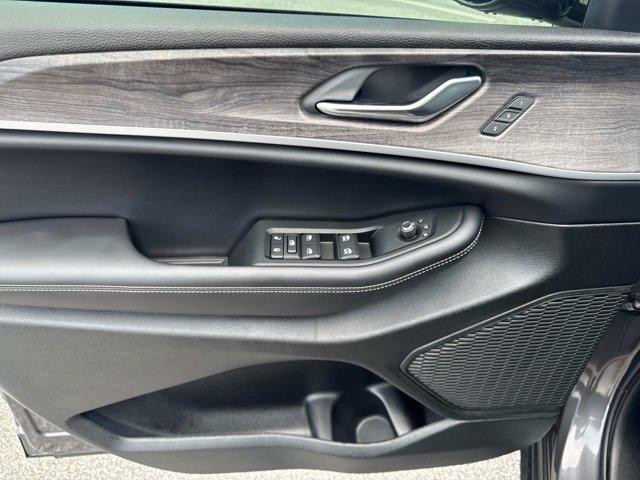 new 2025 Jeep Grand Cherokee L car, priced at $48,184