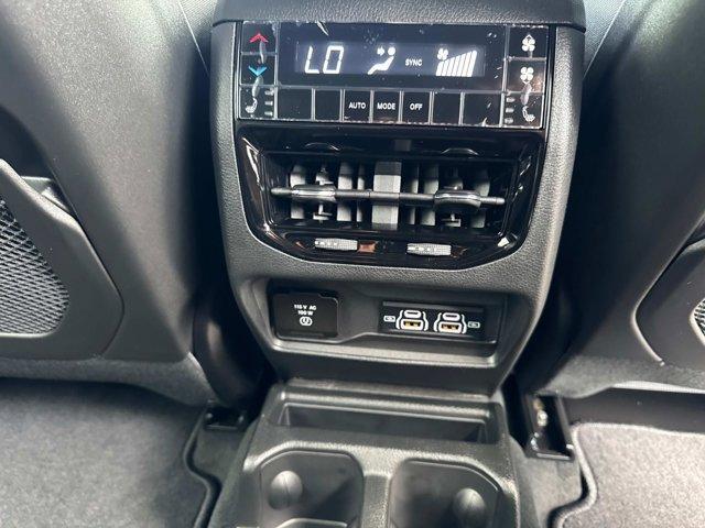 new 2025 Jeep Grand Cherokee L car, priced at $48,184