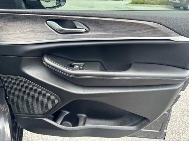 new 2025 Jeep Grand Cherokee L car, priced at $48,184