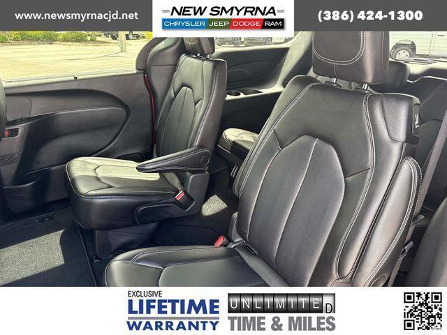 new 2026 Chrysler Pacifica car, priced at $44,180