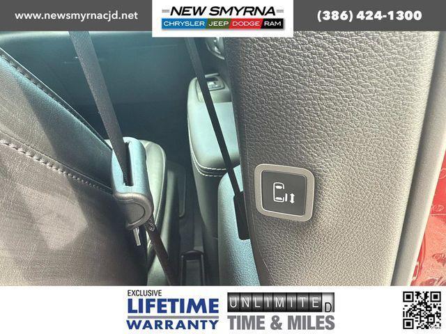 new 2026 Chrysler Pacifica car, priced at $44,180