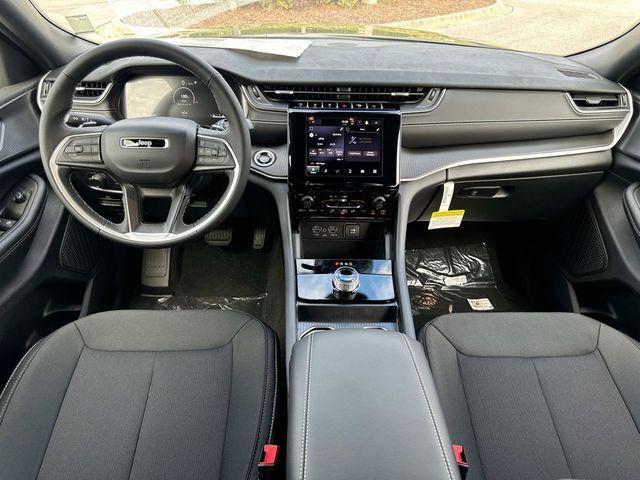 new 2025 Jeep Grand Cherokee car, priced at $34,038