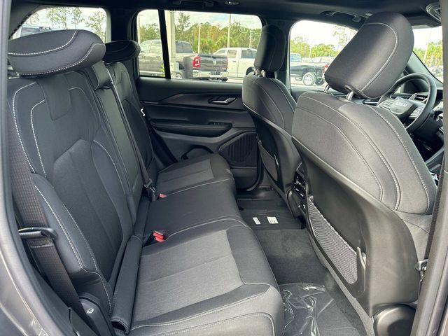 new 2025 Jeep Grand Cherokee car, priced at $34,038