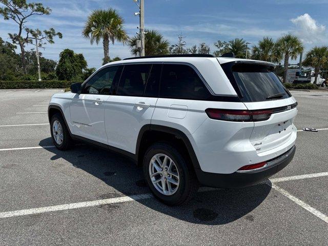 new 2025 Jeep Grand Cherokee car, priced at $41,976