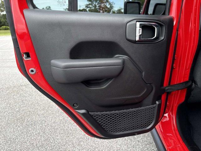 new 2025 Jeep Wrangler car, priced at $58,448