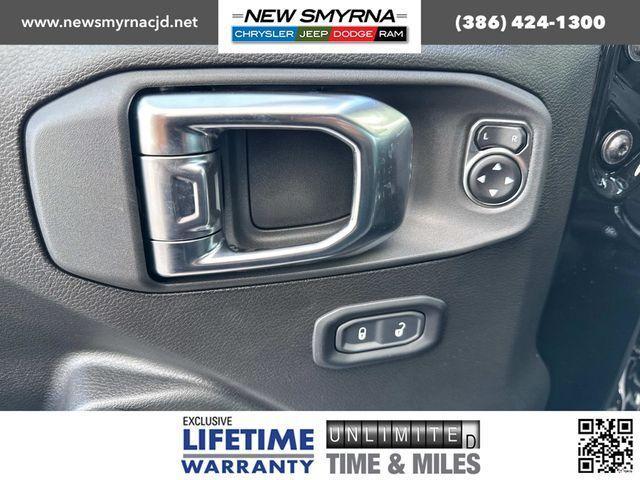 new 2025 Jeep Gladiator car, priced at $41,499