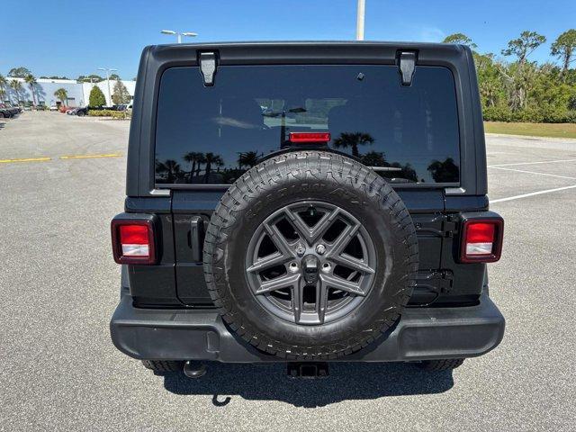 new 2025 Jeep Wrangler car