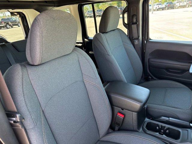 new 2025 Jeep Wrangler car
