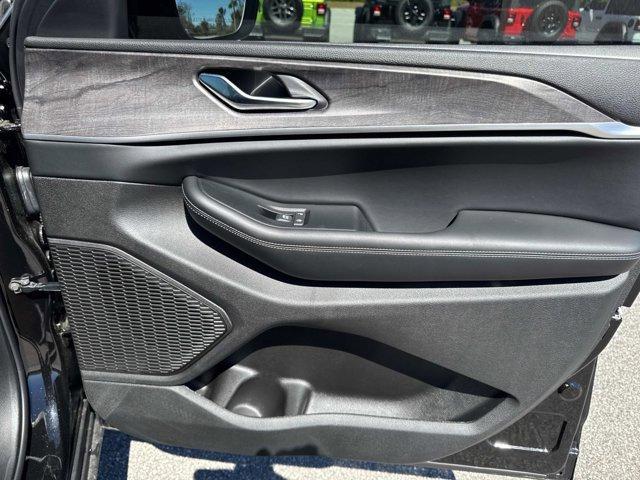 new 2025 Jeep Grand Cherokee L car, priced at $45,628