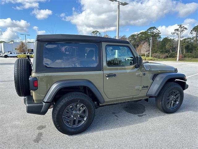 new 2025 Jeep Wrangler car, priced at $37,685