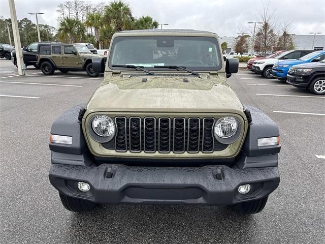 new 2025 Jeep Wrangler car, priced at $44,737