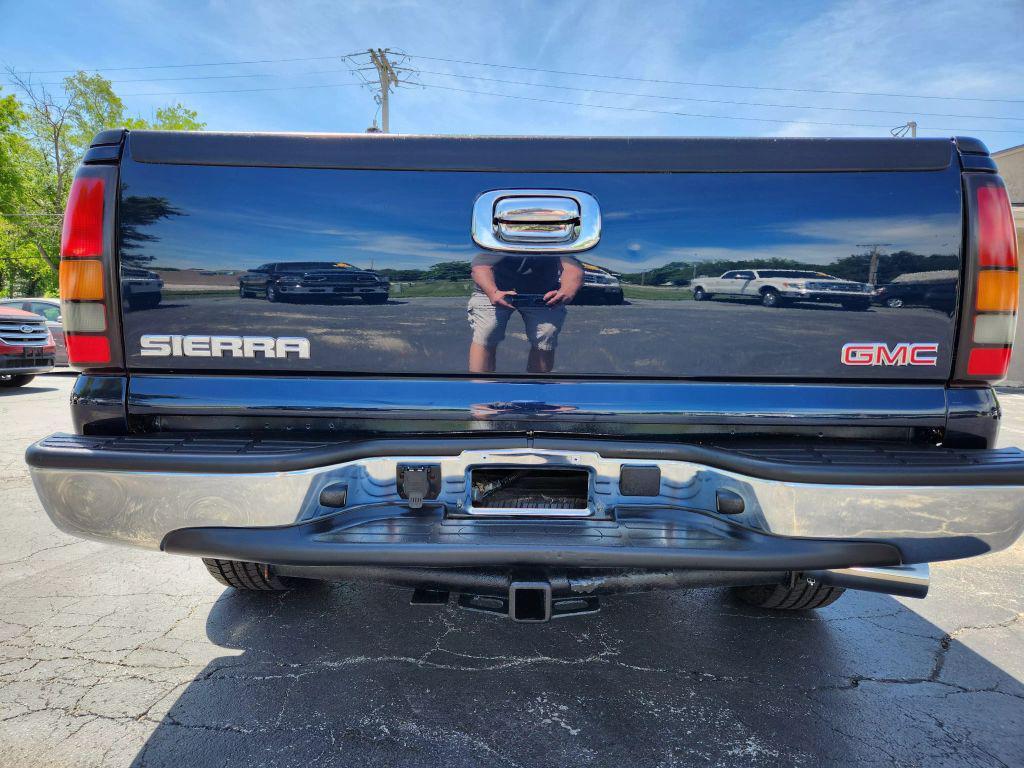 used 2007 GMC Sierra 1500 car, priced at $10,950