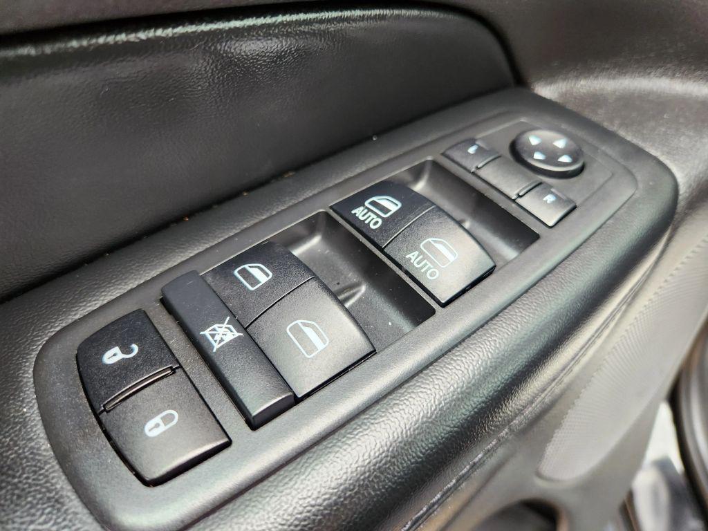 used 2017 Jeep Grand Cherokee car, priced at $12,450