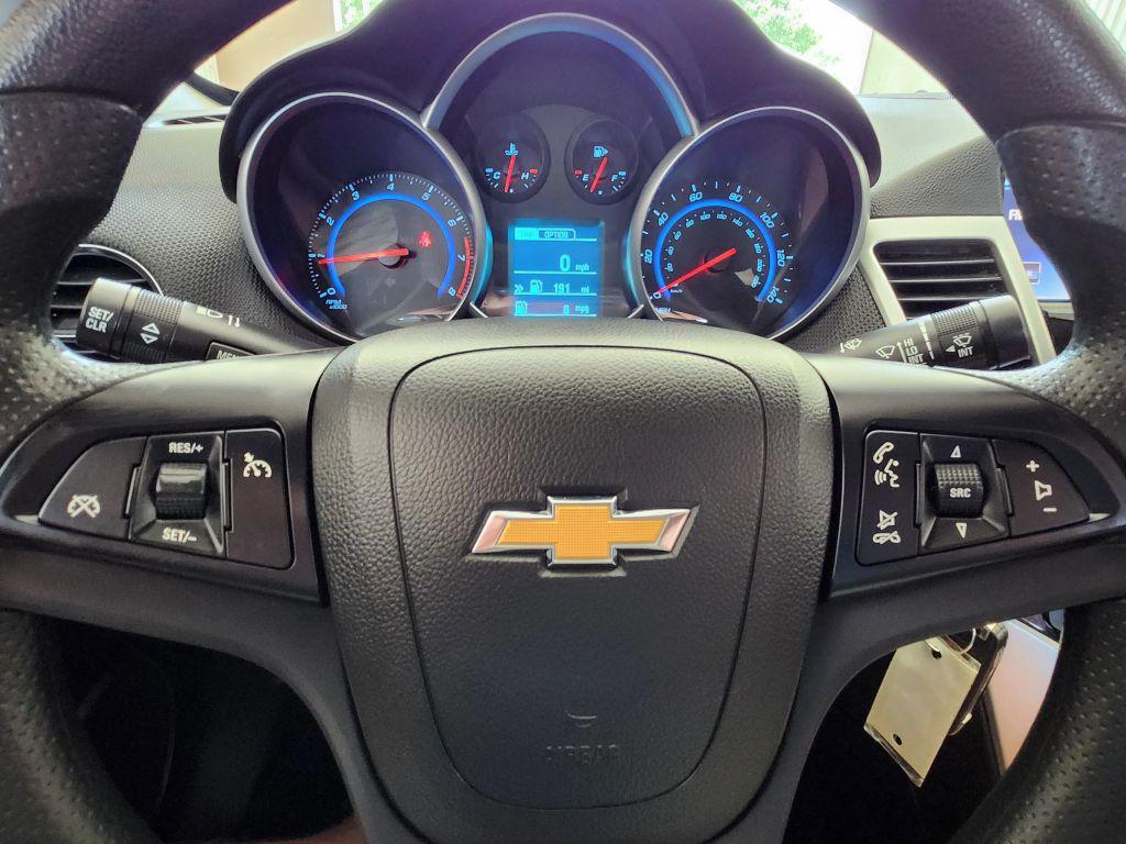 used 2015 Chevrolet Cruze car, priced at $10,250