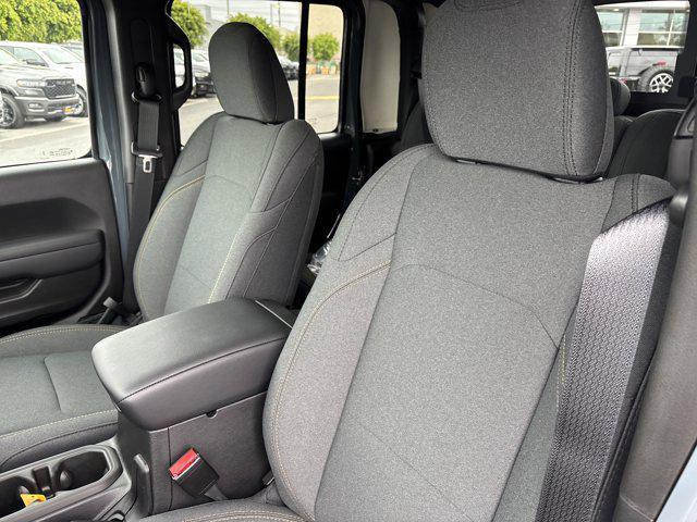 new 2025 Jeep Gladiator car, priced at $45,340