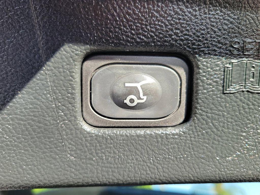 used 2021 Ford Edge car, priced at $18,750