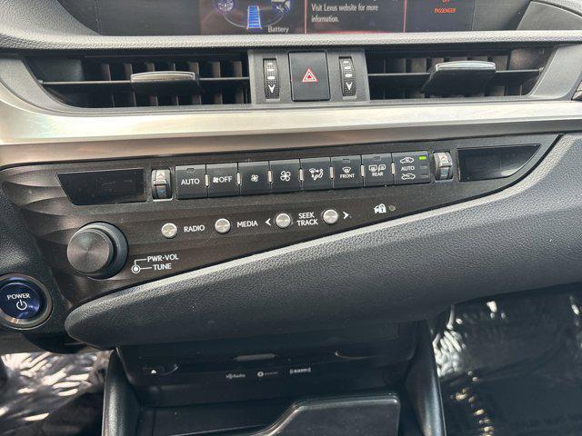 used 2020 Lexus ES 300h car, priced at $28,605