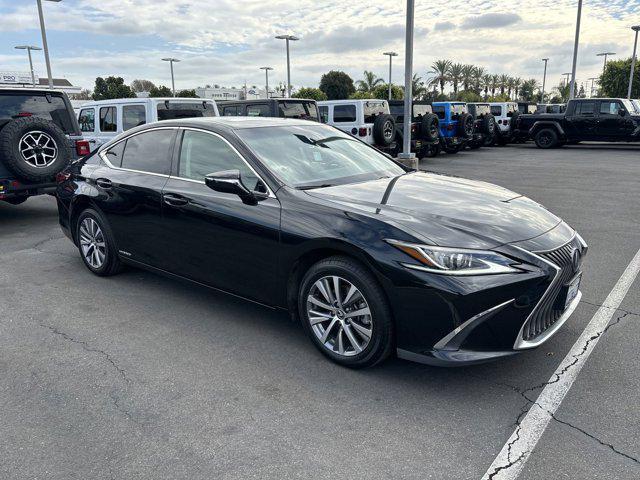 used 2020 Lexus ES 300h car, priced at $28,605