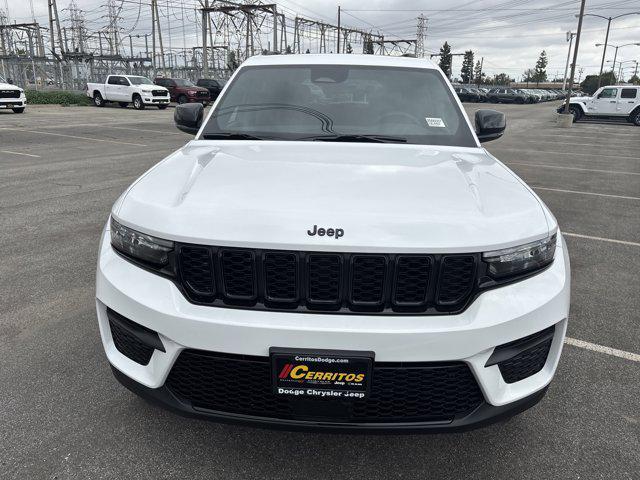 new 2025 Jeep Grand Cherokee car, priced at $45,780
