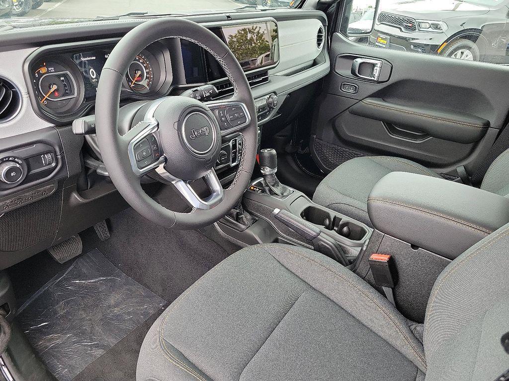 new 2025 Jeep Wrangler car, priced at $46,409