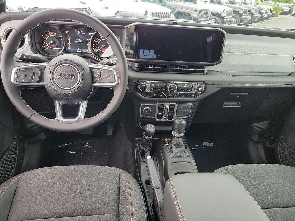 new 2025 Jeep Wrangler car, priced at $46,409
