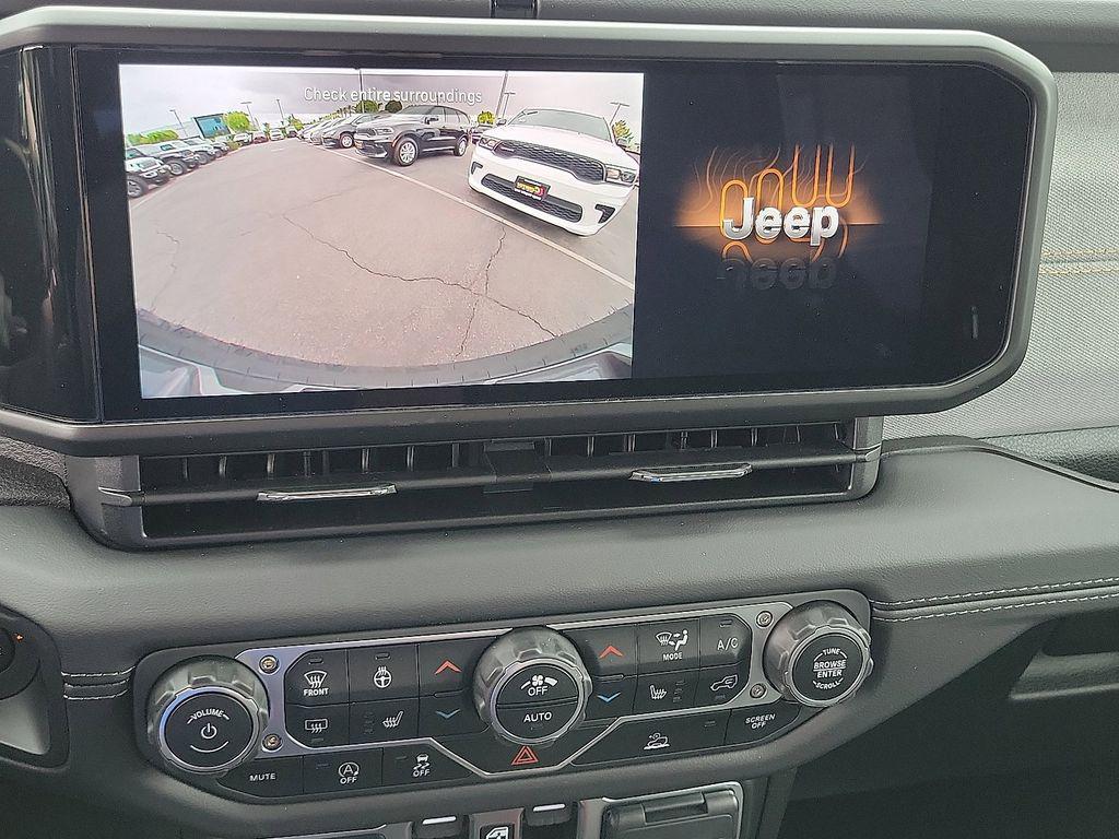 new 2025 Jeep Wrangler car, priced at $46,409