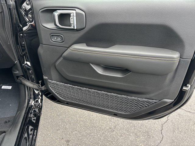 new 2025 Jeep Wrangler car, priced at $55,671