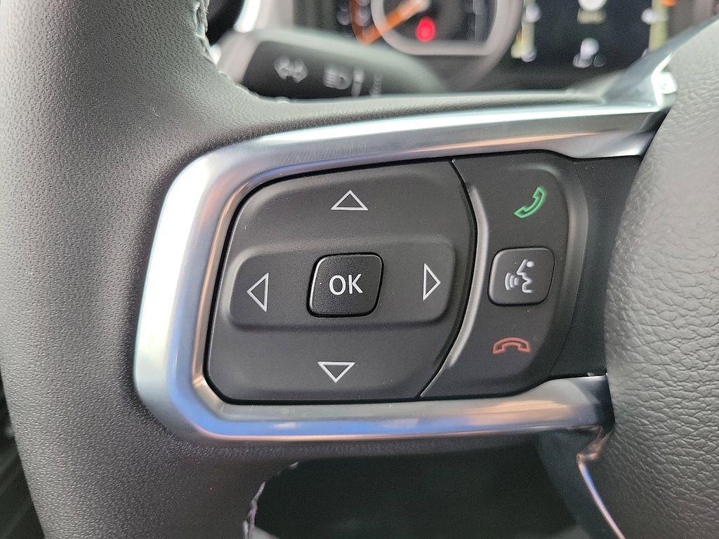 new 2025 Jeep Wrangler car, priced at $46,409