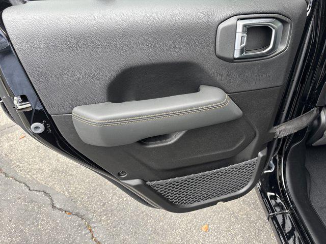 new 2025 Jeep Wrangler car, priced at $55,671