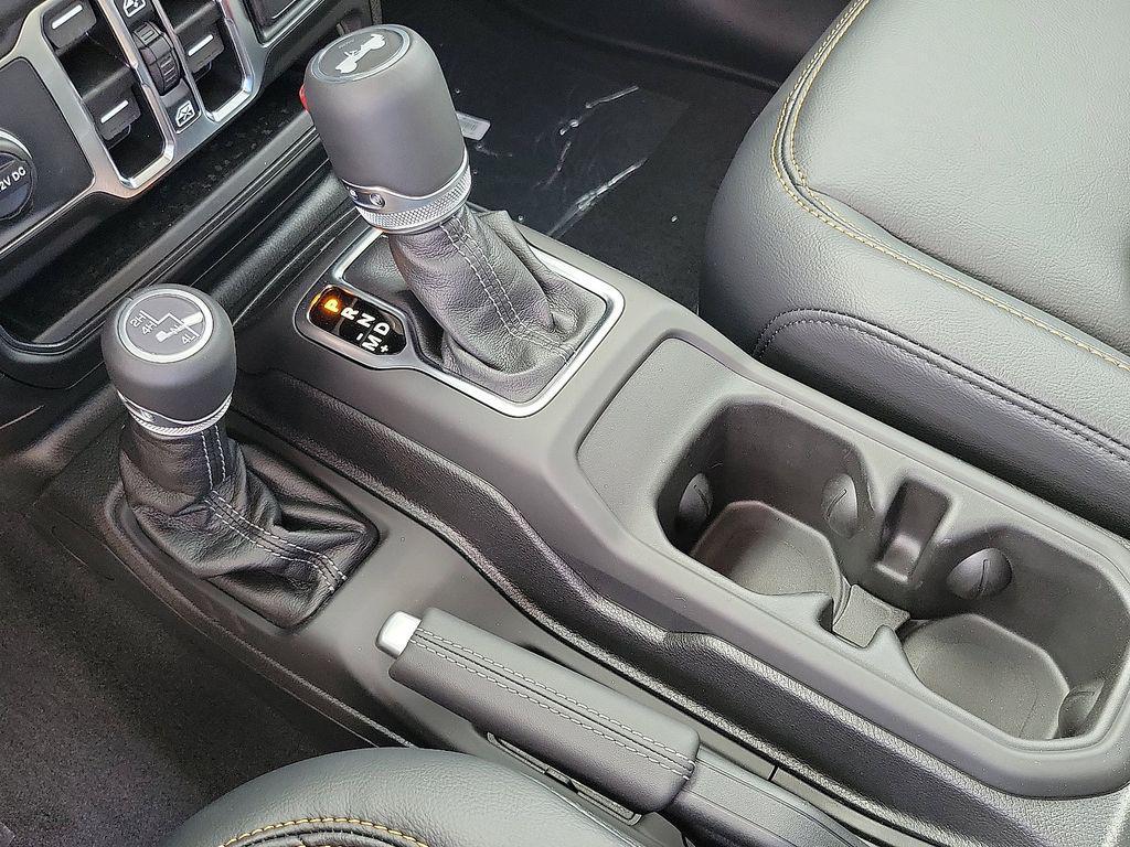 new 2025 Jeep Wrangler car, priced at $49,814