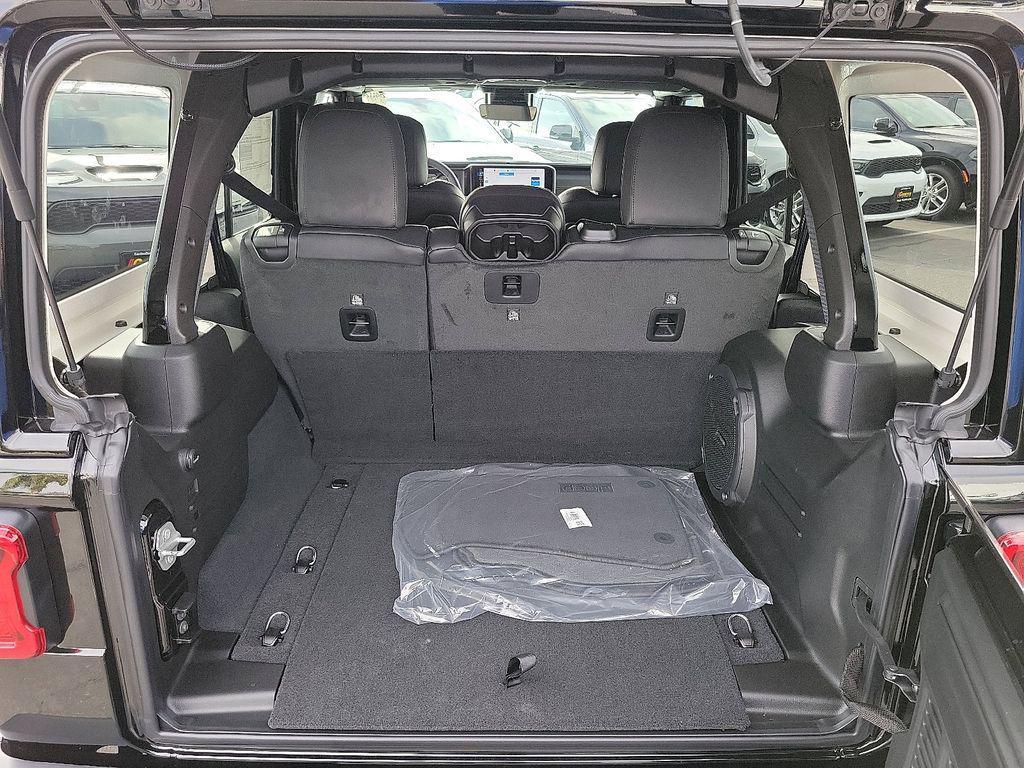 new 2025 Jeep Wrangler car, priced at $49,814