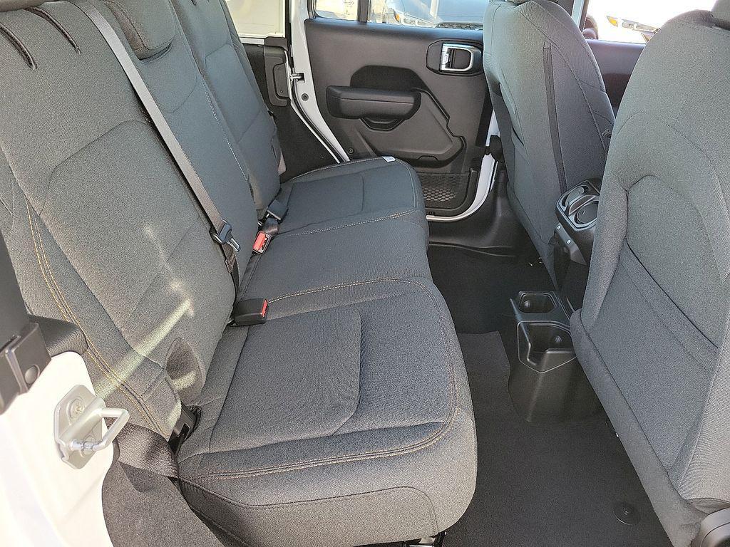 new 2025 Jeep Wrangler car, priced at $36,588