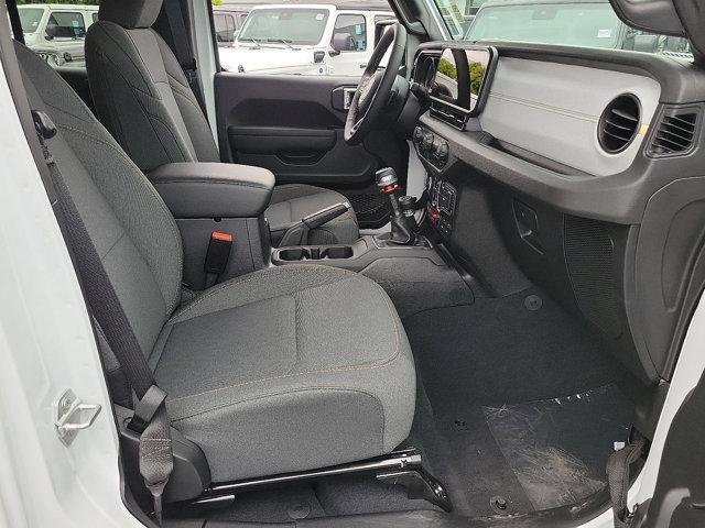 new 2025 Jeep Wrangler car, priced at $48,390