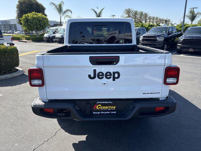 new 2025 Jeep Gladiator car, priced at $48,645