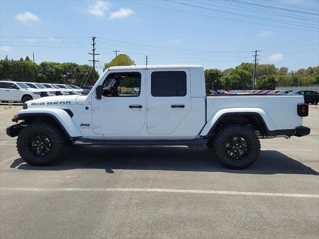 new 2025 Jeep Gladiator car, priced at $48,645