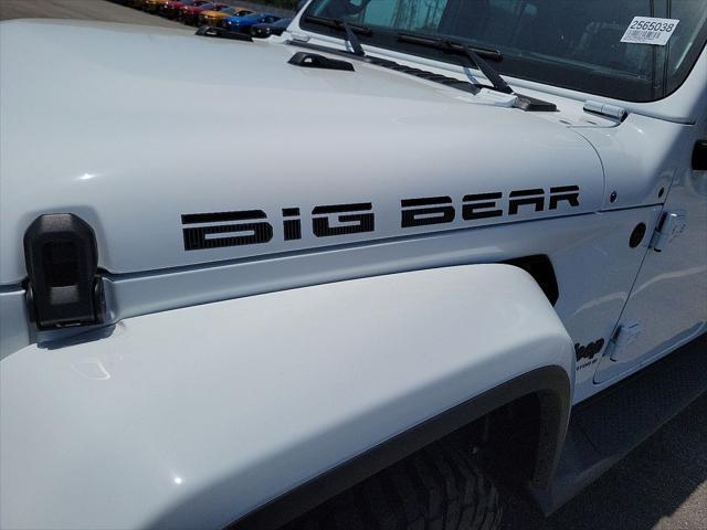 new 2025 Jeep Gladiator car, priced at $48,645