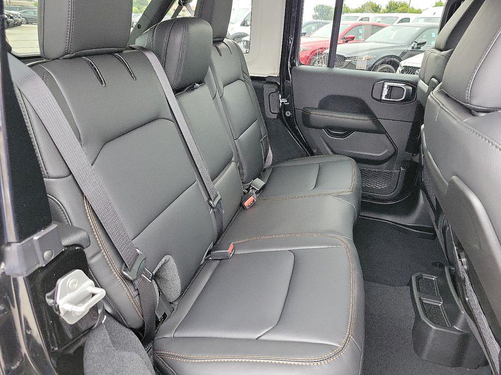 new 2025 Jeep Wrangler car, priced at $51,314