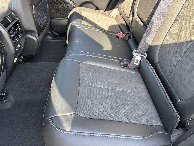 new 2025 Jeep Grand Cherokee car, priced at $45,780