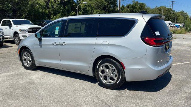 new 2024 Chrysler Pacifica car, priced at $51,660