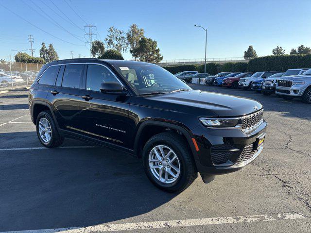 new 2025 Jeep Grand Cherokee car, priced at $40,175