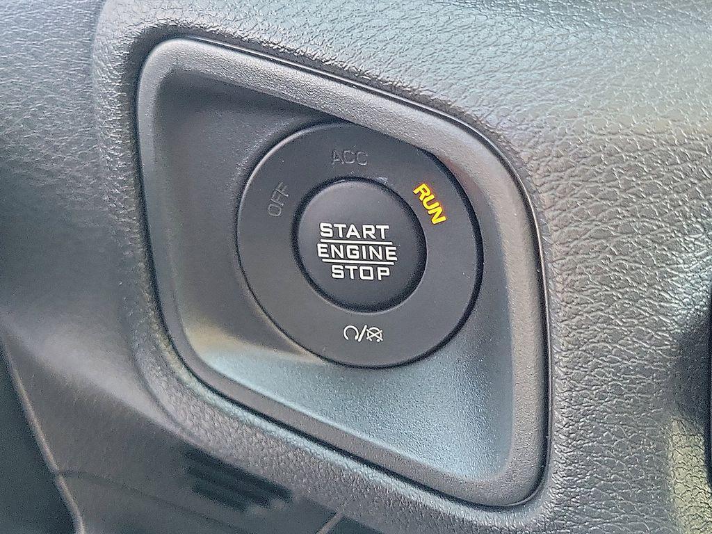 new 2025 Jeep Gladiator car, priced at $37,459